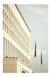 EUR-3398 The Farnesina building, by E. Del Debbio, Arnaldo Foschini, Vittorio Ballio Morpurgo (1938-56). dim.cm.67x100.